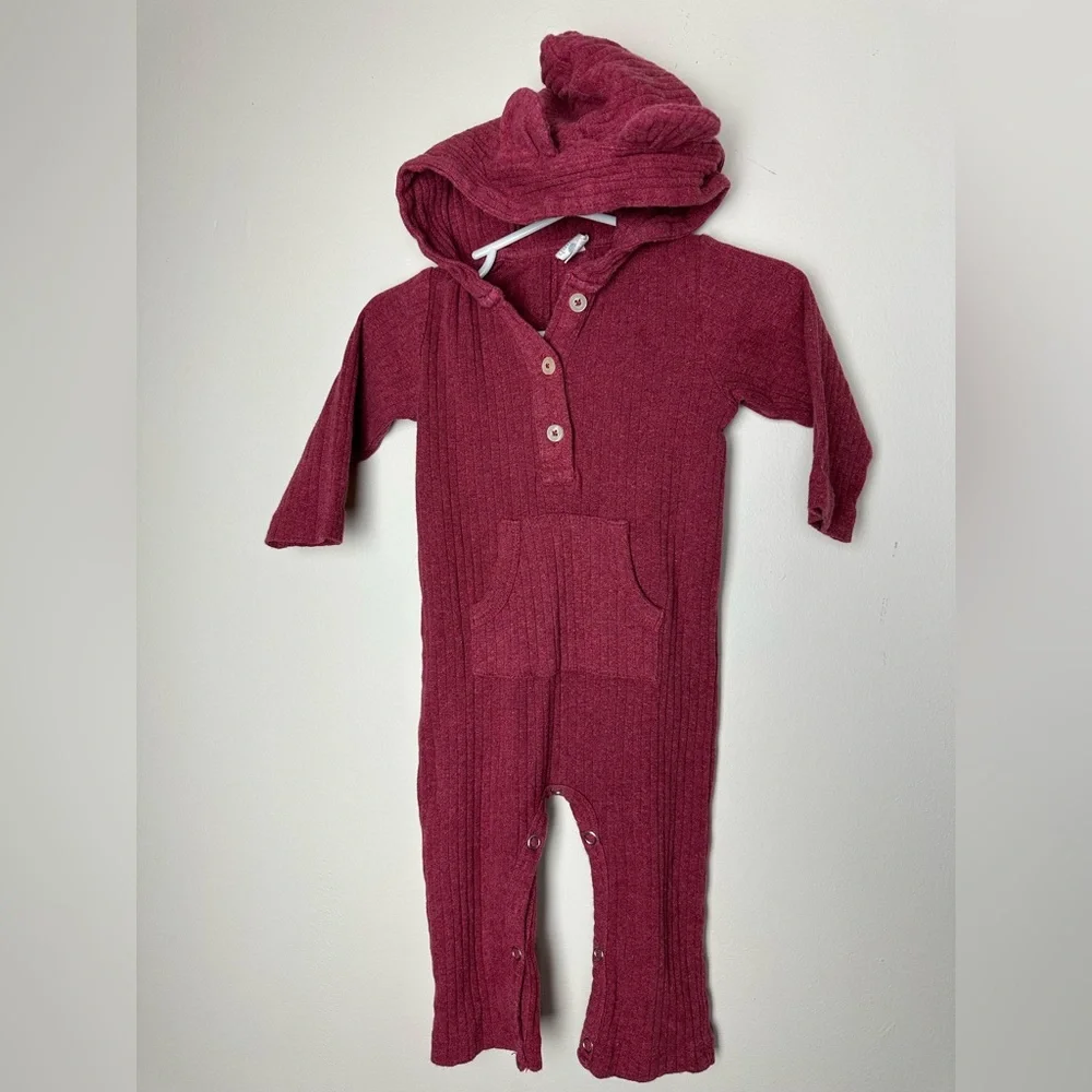 kate‎ quinn Burgundy Hooded Baby Wear